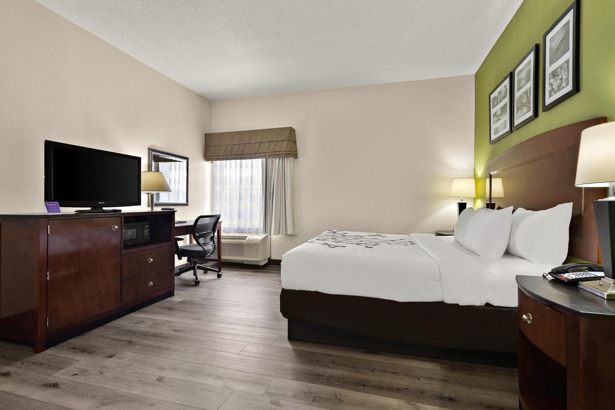 Sleep Inn & Suites Near Joint Base Andrews-Washington Area Morningside Bagian luar foto