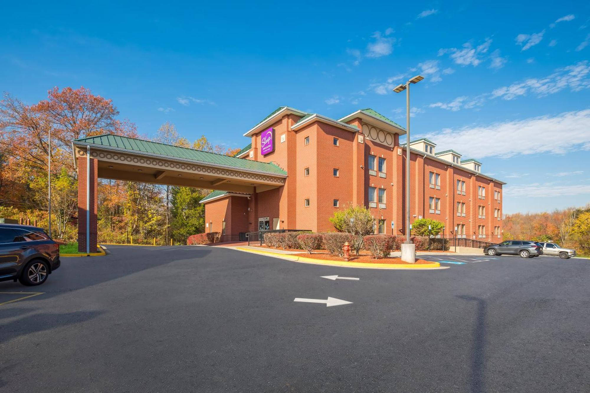Sleep Inn & Suites Near Joint Base Andrews-Washington Area Morningside Bagian luar foto