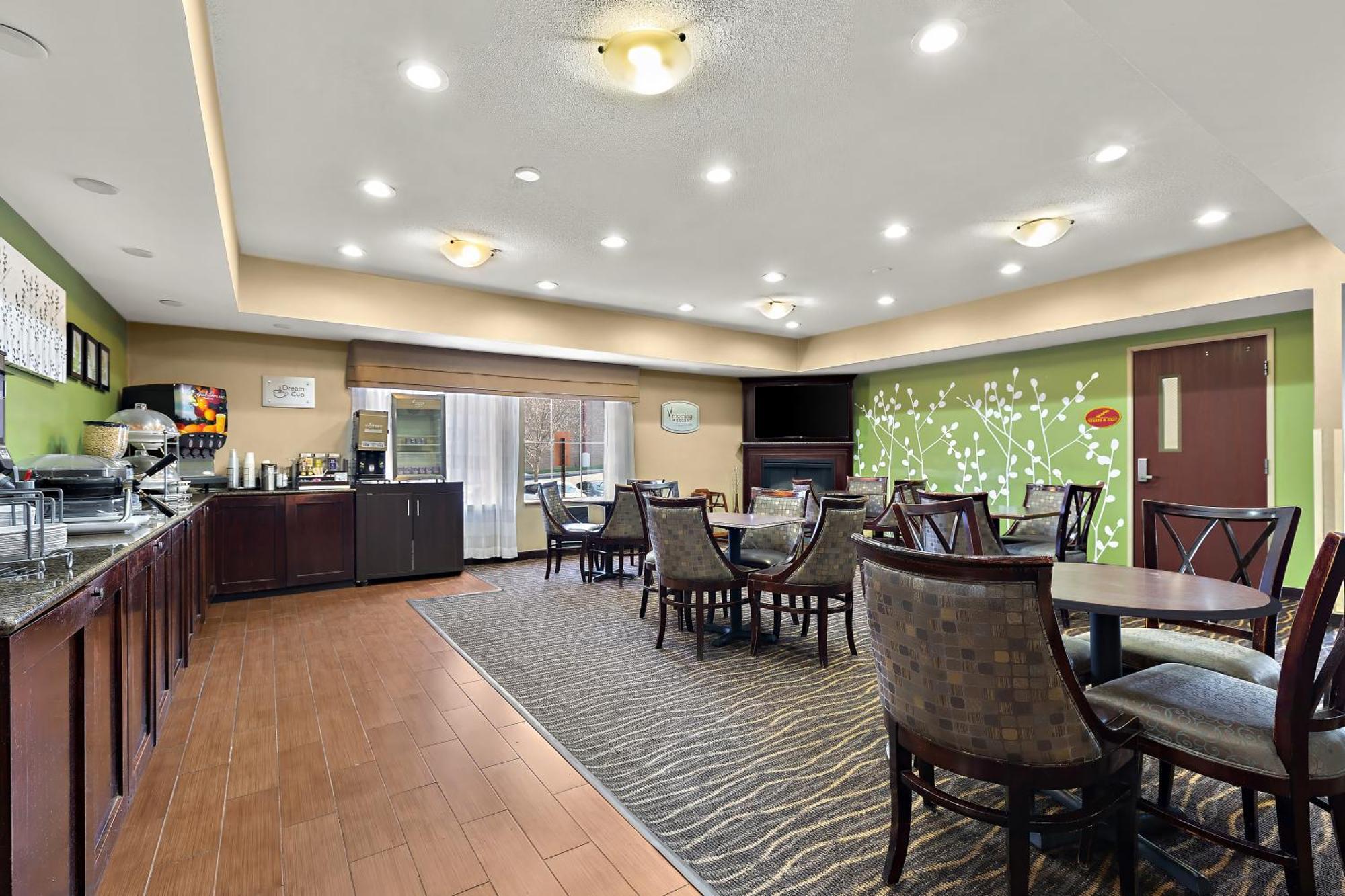 Sleep Inn & Suites Near Joint Base Andrews-Washington Area Morningside Bagian luar foto