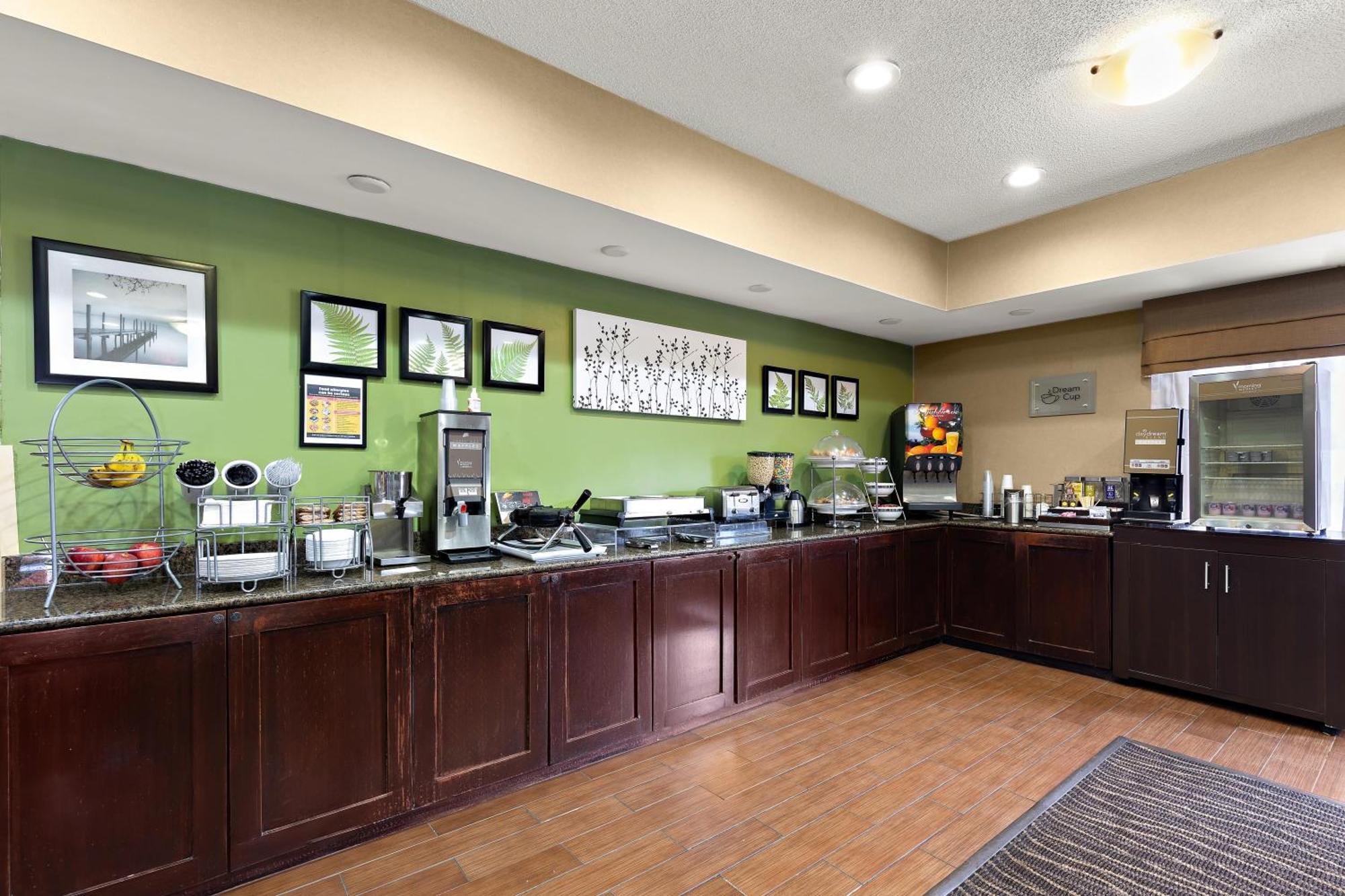 Sleep Inn & Suites Near Joint Base Andrews-Washington Area Morningside Bagian luar foto