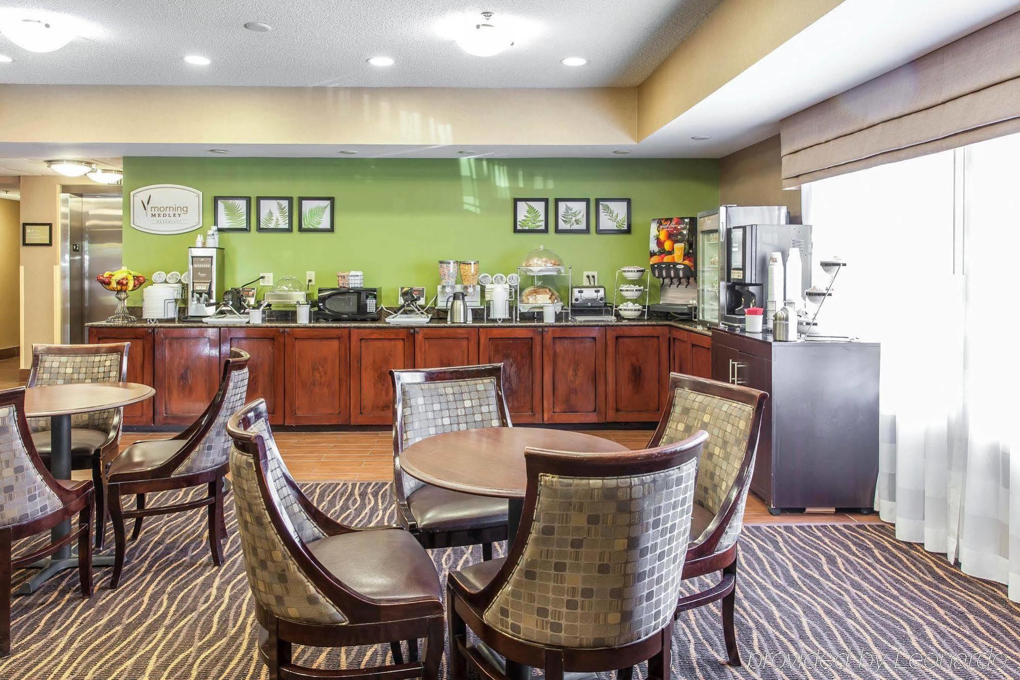 Sleep Inn & Suites Near Joint Base Andrews-Washington Area Morningside Bagian luar foto