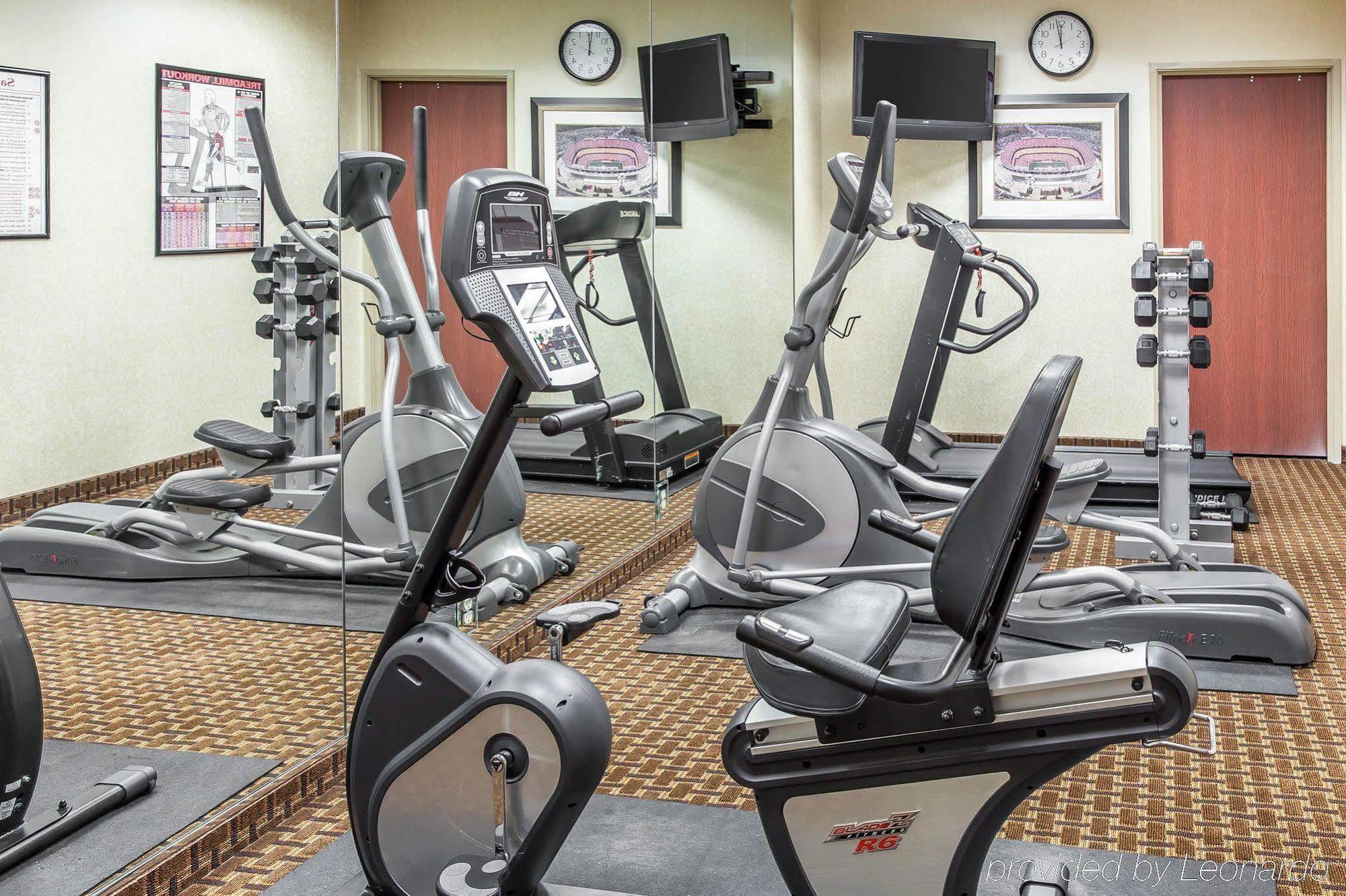 Sleep Inn & Suites Near Joint Base Andrews-Washington Area Morningside Bagian luar foto